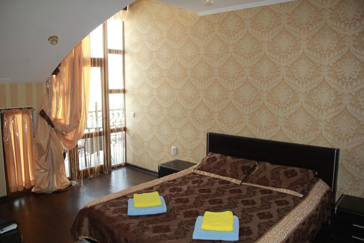 Kristall Hotel Bosteri Exterior foto
